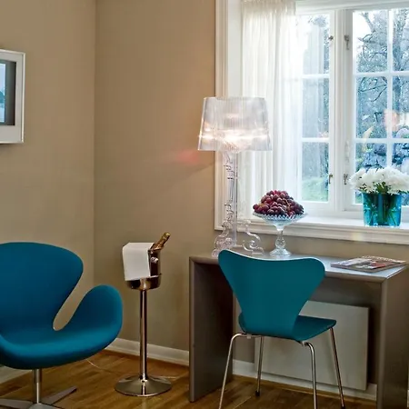 Jeloy Radio Otel Moss